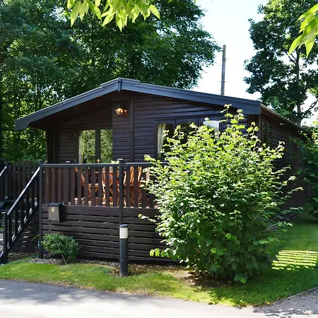 Fern Lodge- Burnside Park *