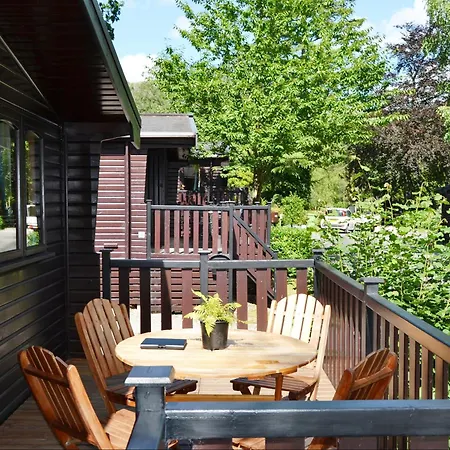 Fern Lodge- Burnside Park Кесвик